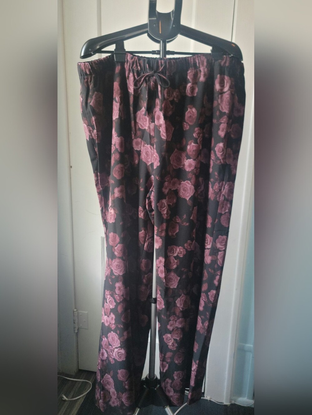 Torrid High-Rise Pull-On Challis Wide Leg Pant Mauve Purple Rose Black 2 2X